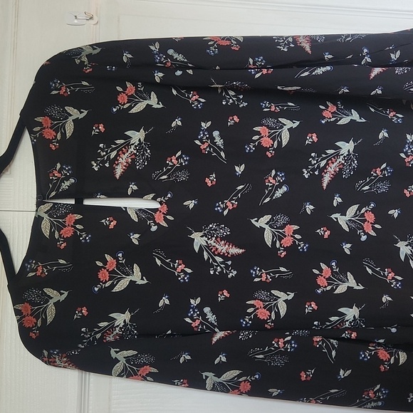 Women's George Plus Size  Floral Blouse - Size XXL - Picture 9 of 9